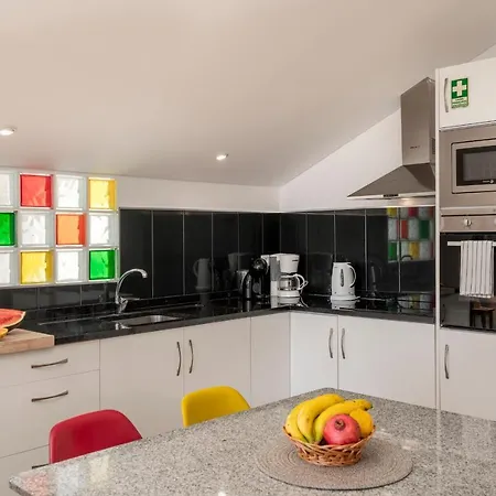 Casa Strelitzia By An Island Dom wakacyjny Funchal (Madeira)