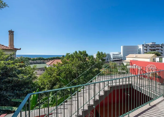 Casa Strelitzia By An Island Funchal (Madeira)