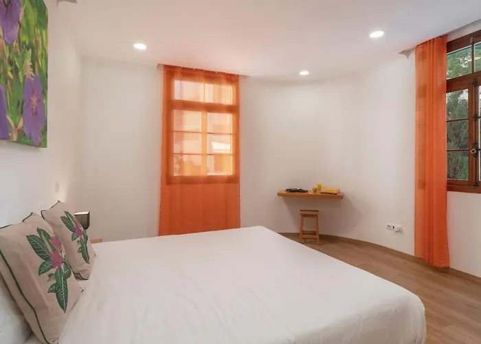 Casa Strelitzia By An Island *