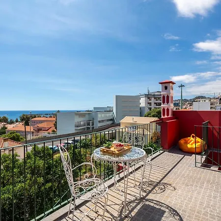 Casa Strelitzia By An Island Dom wakacyjny Funchal (Madeira)